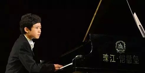 珠江钢琴青少年大赛 最高奖价值4万元钢琴 珠江钢琴青少年大赛 最高奖价值4万元钢琴