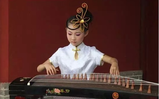 新大陆艺校(学步琴行磁县店)第四季度古筝学生音乐会 新大陆艺校(学步琴行磁县店)第四季度古筝学生音乐会
