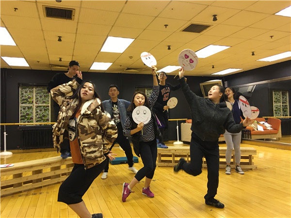 音乐剧《虎妈猫爸》以排演热情战京城酷寒 音乐剧《虎妈猫爸》以排演热情战京城酷寒