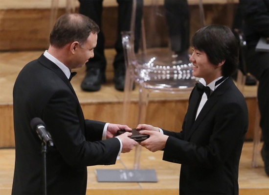 韩国钢琴演奏新秀赵成珍演出受热捧 韩国钢琴演奏新秀赵成珍演出受热捧