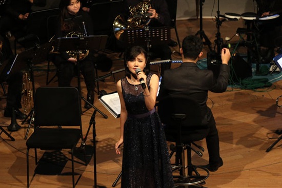 《汤莎音乐传奇》听汤显祖对话莎士比亚 《汤莎音乐传奇》听汤显祖对话莎士比亚