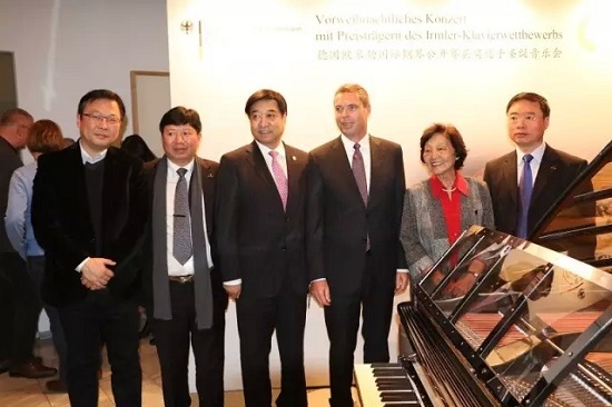团聚德国大使馆&欧米勒获奖选手圣诞音乐会 团聚德国大使馆&欧米勒获奖选手圣诞音乐会