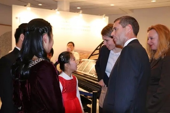 团聚德国大使馆&欧米勒获奖选手圣诞音乐会 团聚德国大使馆&欧米勒获奖选手圣诞音乐会