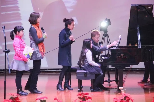 德国钢琴大师-马汀独奏音乐会圆满成功 德国钢琴大师-马汀独奏音乐会圆满成功