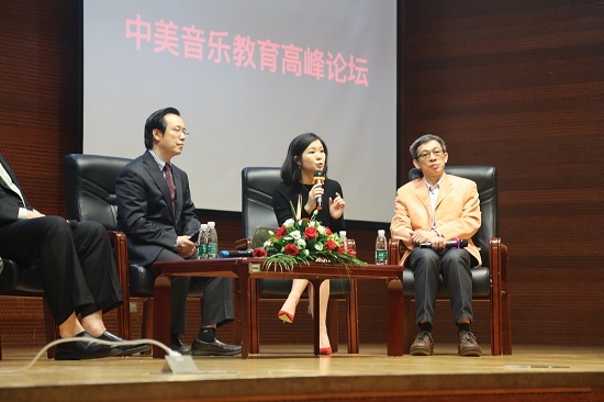 星海音乐学院钢琴系副教授李穗荣 星海音乐学院钢琴系副教授李穗荣